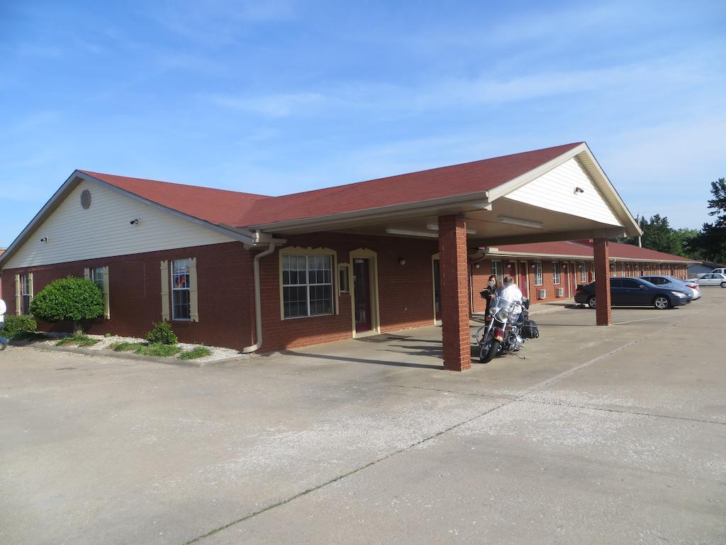 Regency 7 Rogers Motel Dış mekan fotoğraf